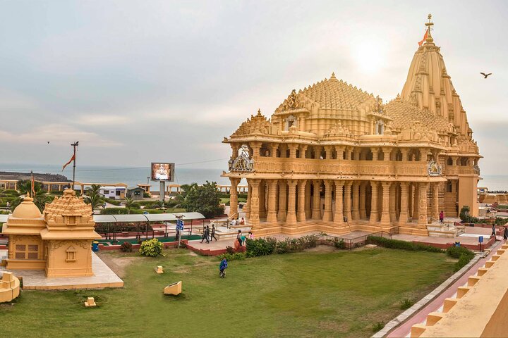 Spiritual Odyssey of Gujarat The Ultimate Dwarka Somnath Trip Guide
